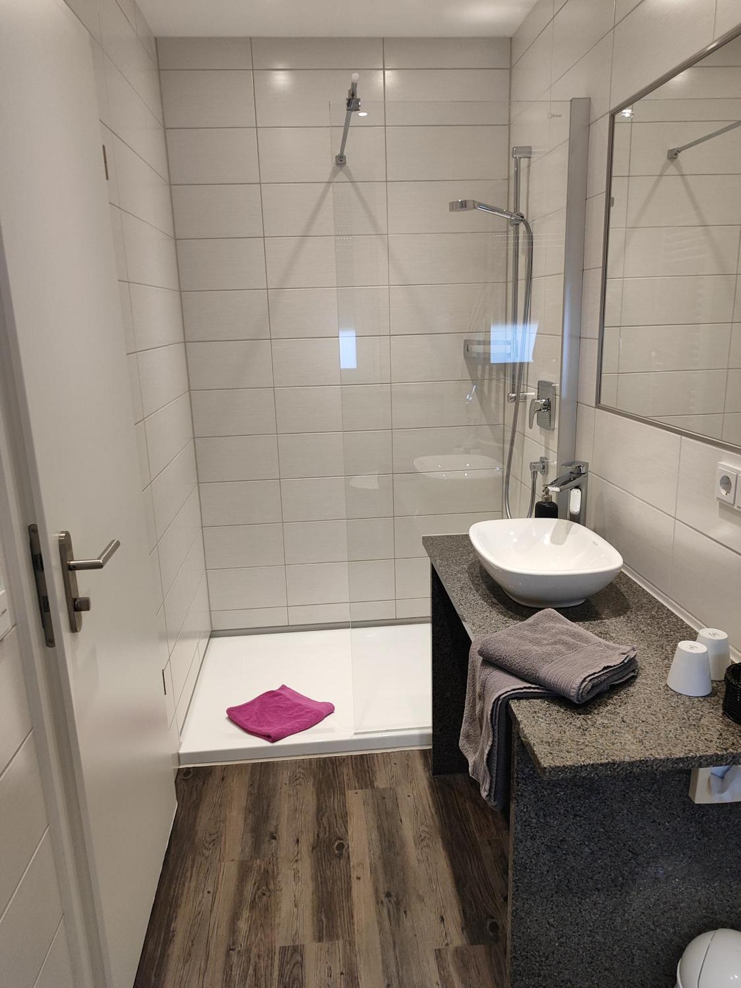 Hotel Gaestehaus Stock Zimmer Trueffeleckle Friedrichshafen Luaran gambar