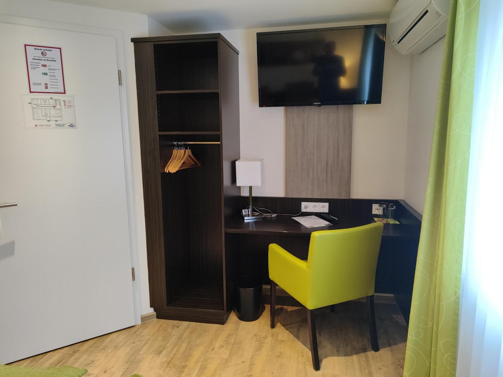 Hotel Gaestehaus Stock Zimmer Trueffeleckle Friedrichshafen Luaran gambar